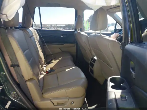 5FNYF6H55GB040686 2016 HONDA PILOT - Image 8