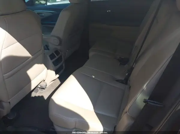 5FNYF6H55GB053650 2016 HONDA PILOT - Image 8