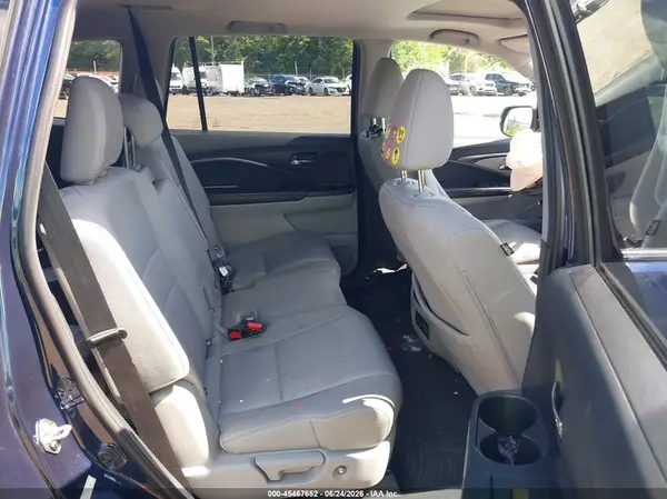 5FNYF6H55GB056564 2016 HONDA PILOT - Image 8