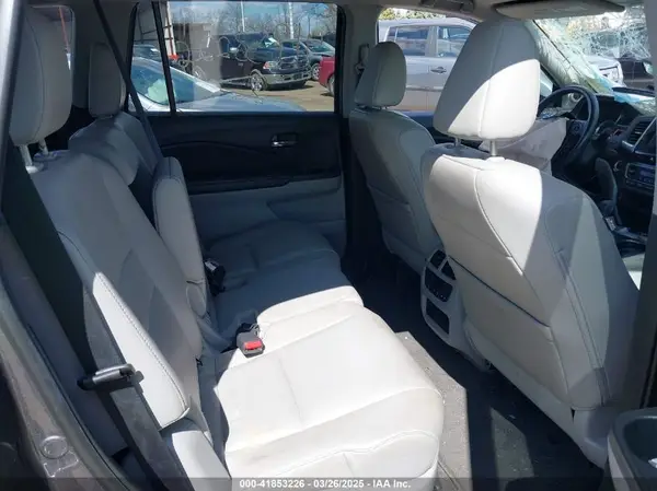 5FNYF6H55GB087250 2016 HONDA PILOT - Image 8