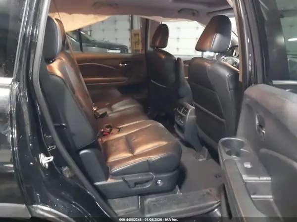 5FNYF6H55HB025056 2017 HONDA PILOT - Image 8