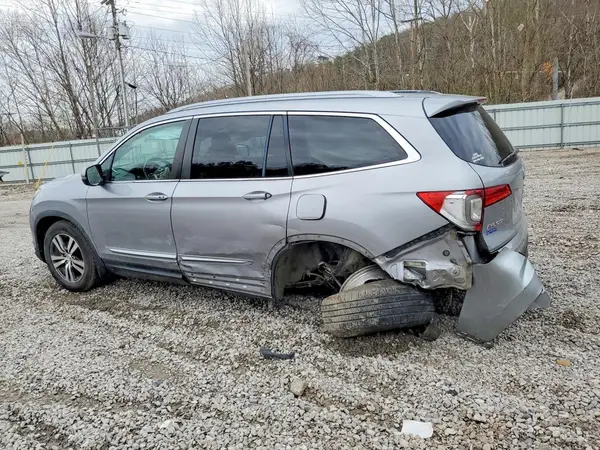 5FNYF6H55HB028460 2017 HONDA PILOT - Image 2