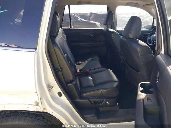 5FNYF6H55HB029298 2017 HONDA PILOT - Image 8