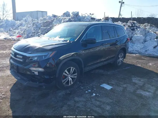 5FNYF6H55HB032928 2017 HONDA PILOT - Image 2