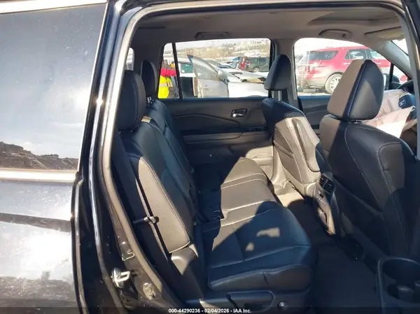 5FNYF6H55HB032928 2017 HONDA PILOT - Image 8