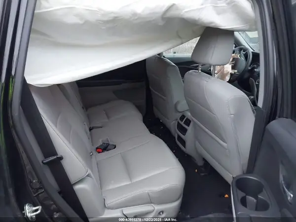 5FNYF6H55HB033786 2017 HONDA PILOT - Image 8
