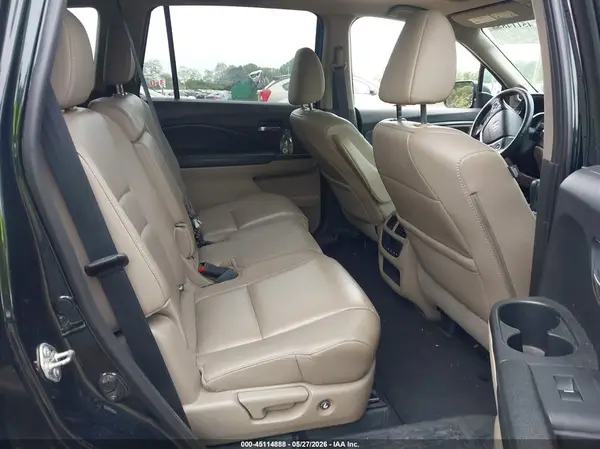 5FNYF6H55HB054069 2017 HONDA PILOT - Image 8