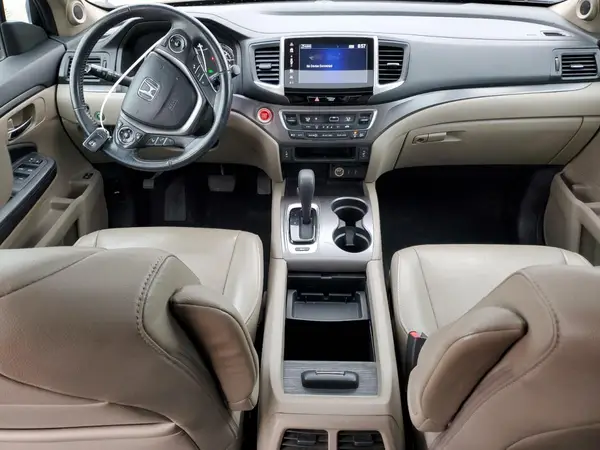 5FNYF6H55HB057263 2017 HONDA PILOT - Image 8