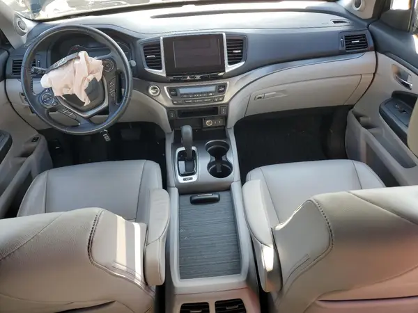 5FNYF6H55HB065816 2017 HONDA PILOT - Image 8