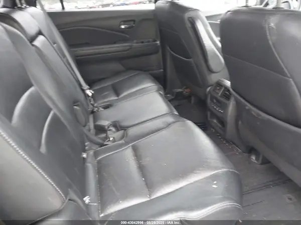 5FNYF6H55HB074872 2017 HONDA PILOT - Image 8
