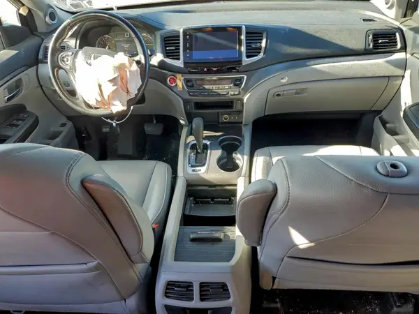 5FNYF6H55HB075813 2017 HONDA PILOT - Image 8