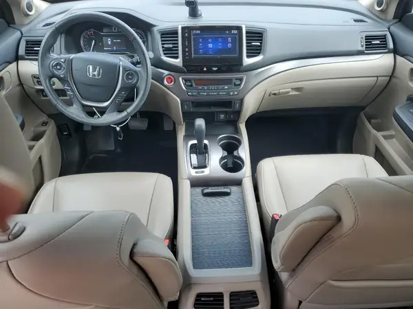 5FNYF6H55HB076492 2017 HONDA PILOT - Image 8