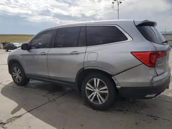 5FNYF6H55HB086679 2017 HONDA PILOT - Image 2