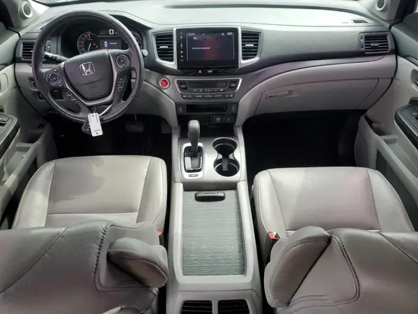 5FNYF6H55HB086679 2017 HONDA PILOT - Image 8