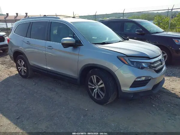 5FNYF6H55HB087797 2017 HONDA PILOT - Image 1