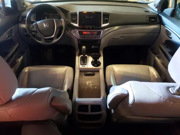5FNYF6H55JB005489 2018 HONDA PILOT - Image 8