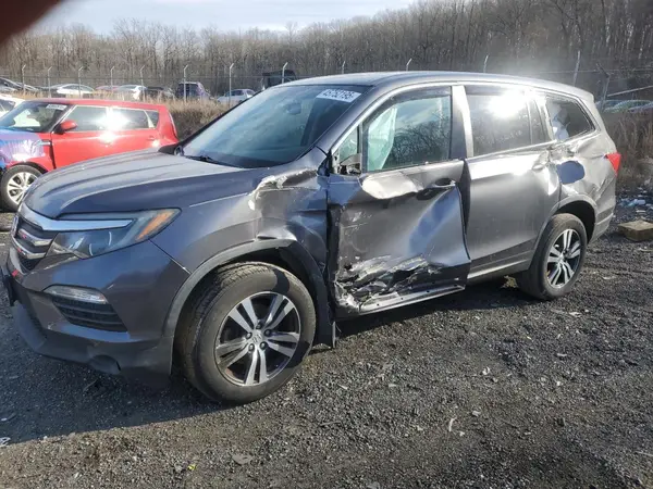 5FNYF6H55JB006805 2018 HONDA PILOT - Image 1