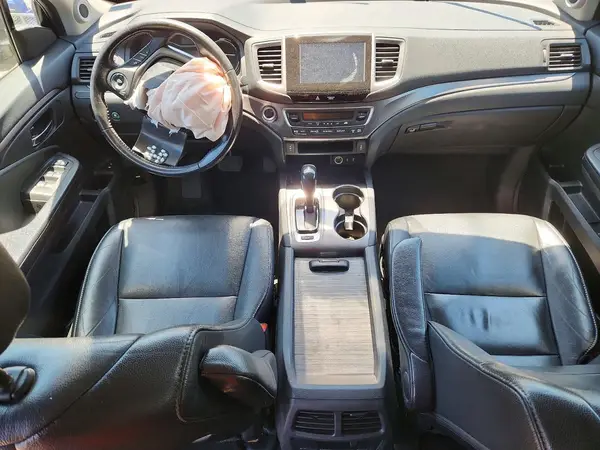 5FNYF6H55JB007260 2018 HONDA PILOT - Image 8