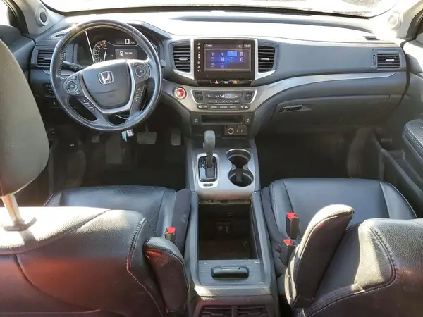 5FNYF6H55JB009008 2018 HONDA PILOT - Image 8