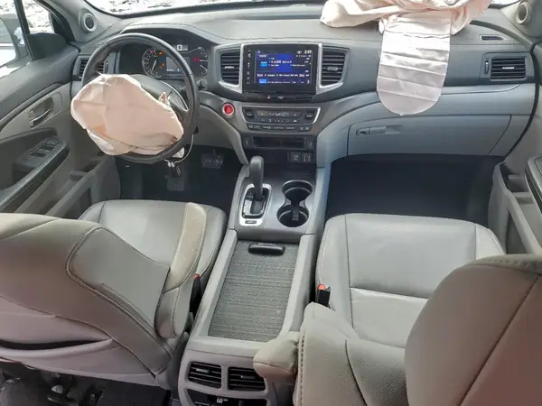 5FNYF6H55JB013334 2018 HONDA PILOT - Image 8