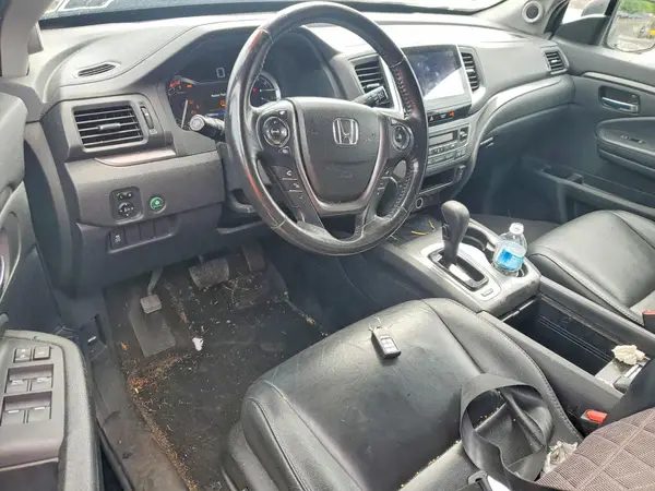 5FNYF6H55JB017240 2018 HONDA PILOT - Image 8