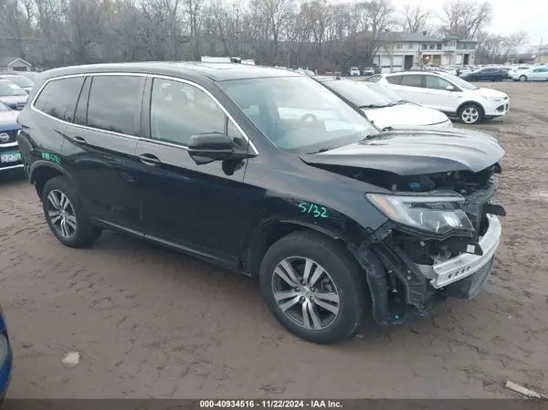 5FNYF6H55JB027556 2018 HONDA PILOT - Image 1