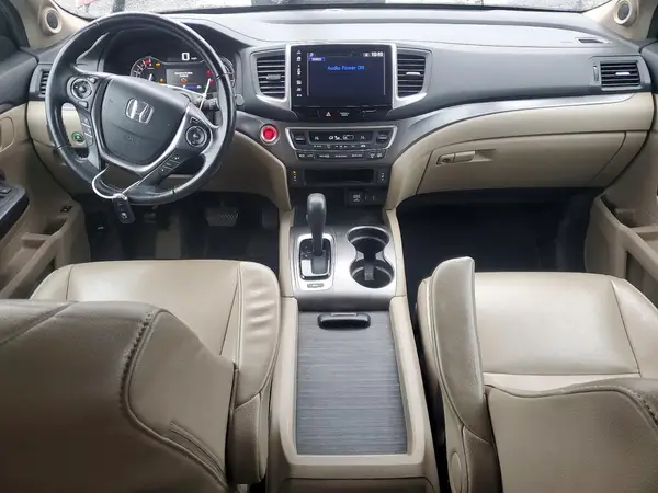 5FNYF6H55JB033213 2018 HONDA PILOT - Image 8