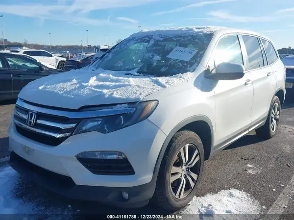 5FNYF6H55JB034944 2018 HONDA PILOT - Image 2