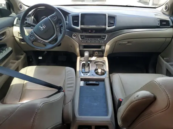 5FNYF6H55JB035530 2018 HONDA PILOT - Image 8