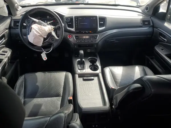 5FNYF6H55JB038962 2018 HONDA PILOT - Image 8