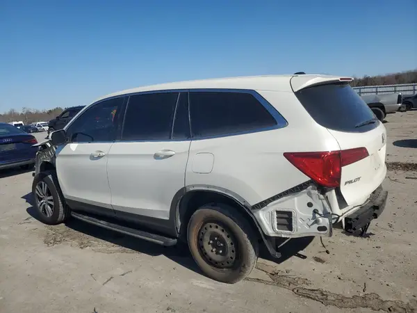 5FNYF6H55JB040582 2018 HONDA PILOT - Image 2