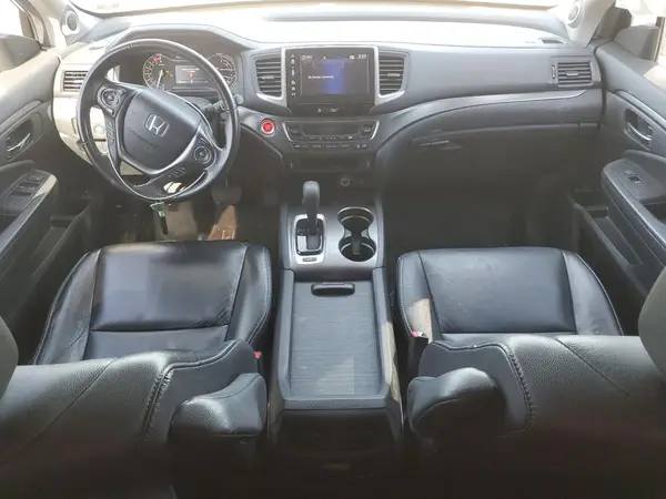 5FNYF6H55JB040582 2018 HONDA PILOT - Image 8
