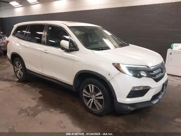 5FNYF6H55JB054904 2018 HONDA PILOT - Image 1