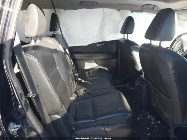 5FNYF6H55JB056426 2018 HONDA PILOT - Image 8
