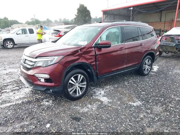 5FNYF6H55JB071749 2018 HONDA PILOT - Image 2