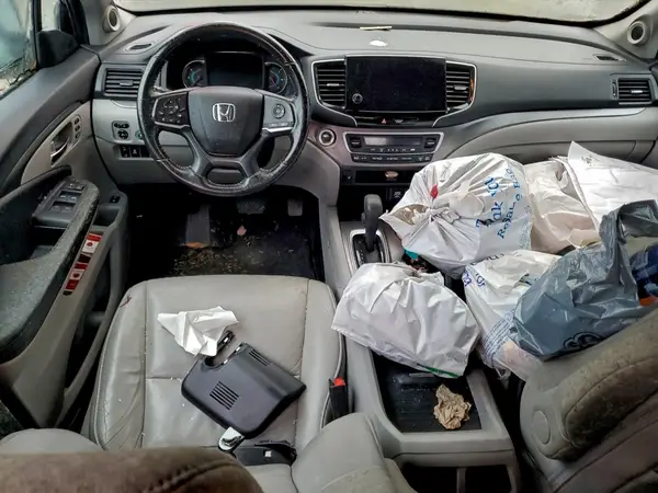 5FNYF6H55KB007518 2019 HONDA PILOT - Image 8