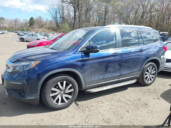 5FNYF6H55KB017420 2019 HONDA PILOT - Image 2