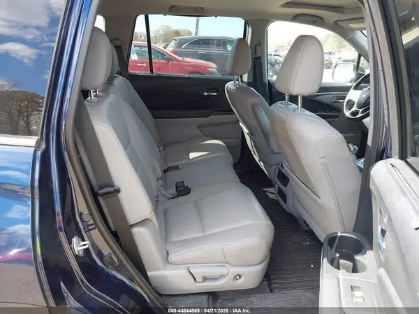 5FNYF6H55KB017420 2019 HONDA PILOT - Image 8