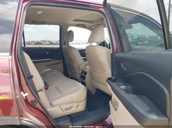 5FNYF6H55KB083207 2019 HONDA PILOT - Image 8
