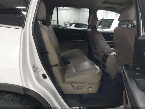 5FNYF6H55LB010937 2020 HONDA PILOT - Image 8