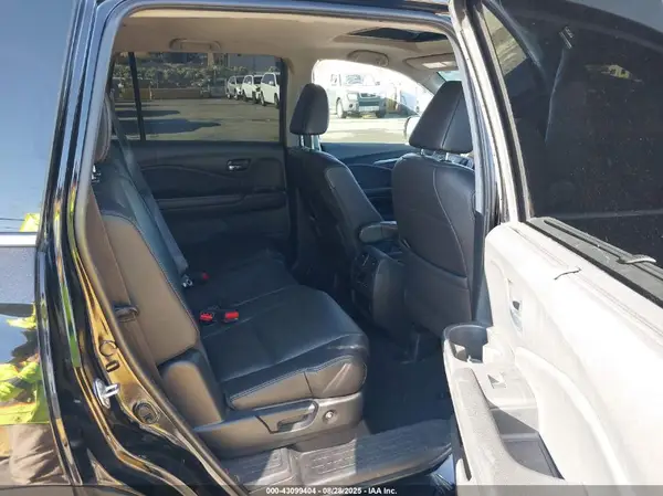 5FNYF6H55LB063430 2020 HONDA PILOT - Image 8