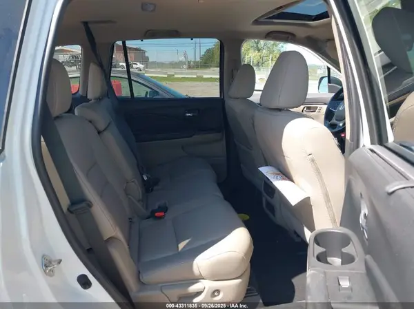 5FNYF6H55LB067820 2020 HONDA PILOT - Image 8