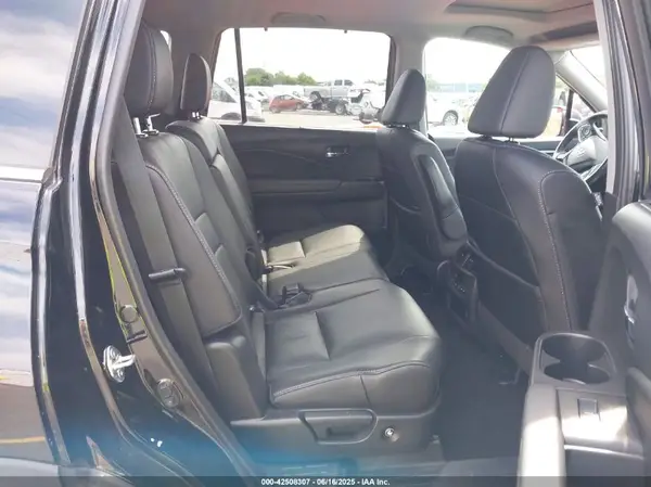 5FNYF6H55MB018912 2021 HONDA PILOT - Image 8