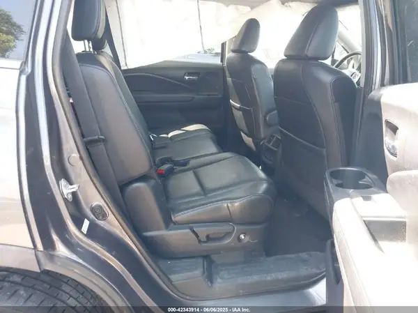 5FNYF6H56GB007650 2016 HONDA PILOT - Image 8