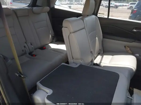 5FNYF6H56GB031768 2016 HONDA PILOT - Image 8