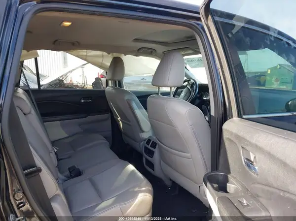 5FNYF6H56GB034363 2016 HONDA PILOT - Image 8