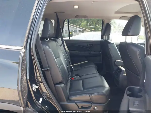 5FNYF6H56GB061837 2016 HONDA PILOT - Image 8
