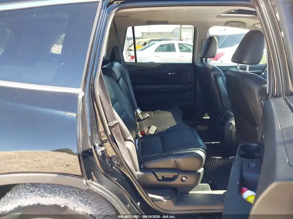 5FNYF6H56HB005222 2017 HONDA PILOT - Image 8