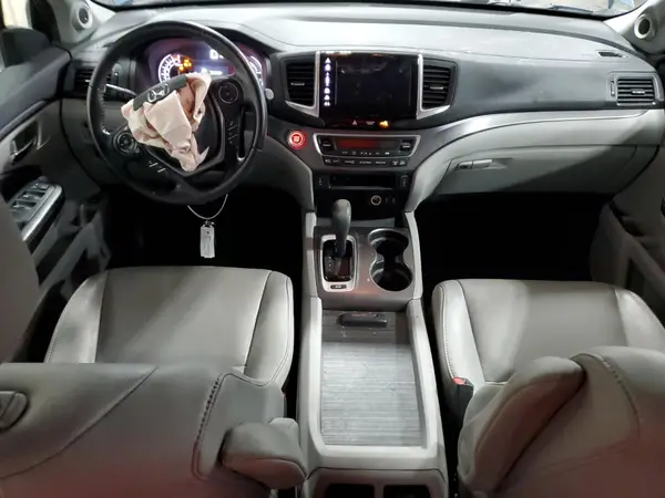 5FNYF6H56HB008315 2017 HONDA PILOT - Image 8