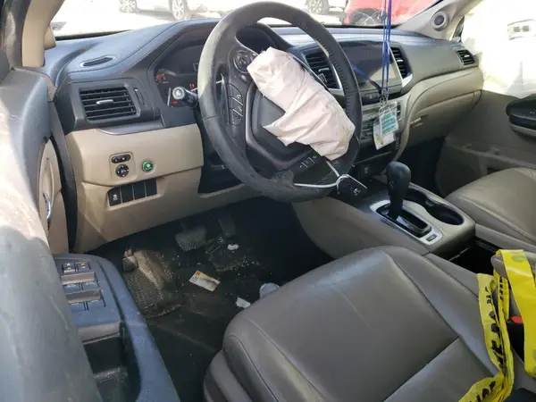 5FNYF6H56HB008475 2017 HONDA PILOT - Image 8